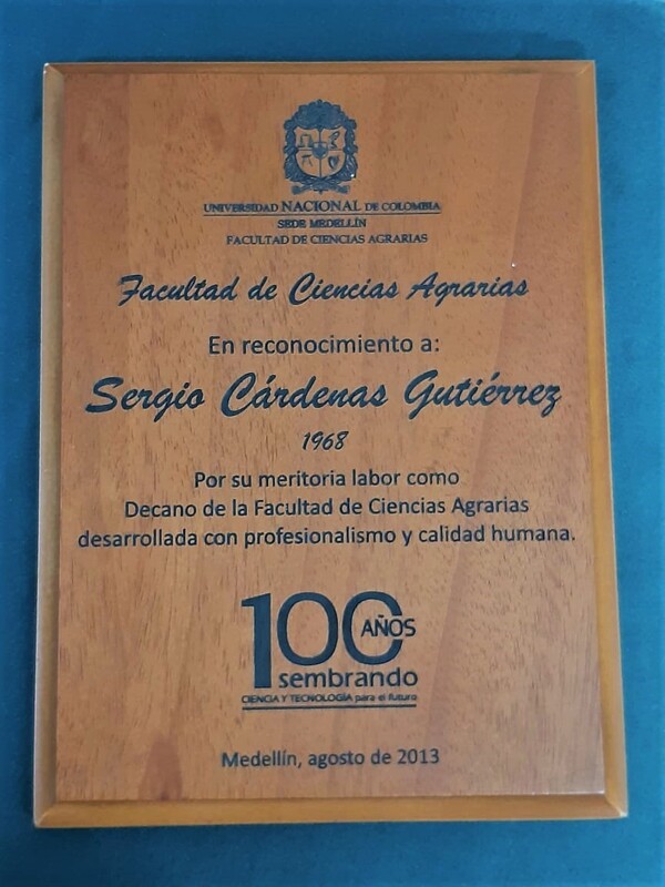 Placa de reconocimiento Sergio Cárdenas Gutierrez